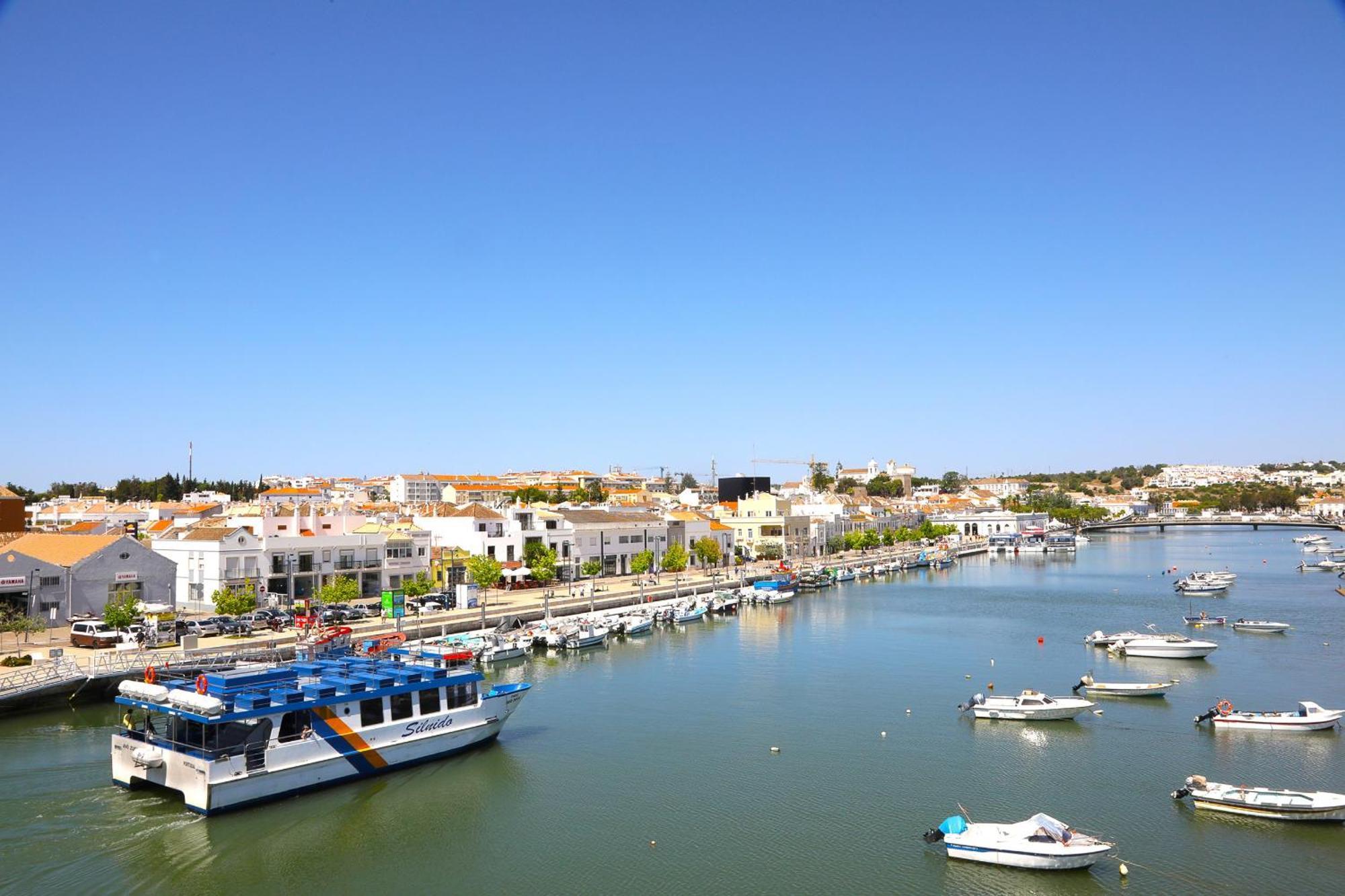 Executive Townhouse, Tavira Centre, Shared Pool Vila Exterior foto
